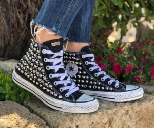 converse con borchie