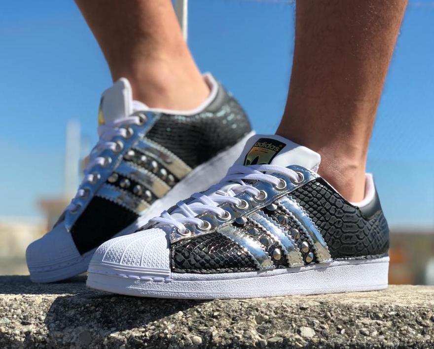 adidas superstar nere pitonate