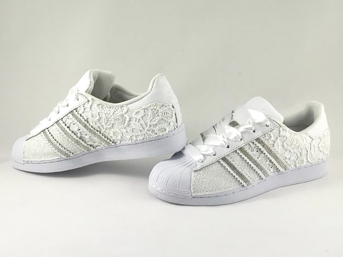 adidas lacci raso