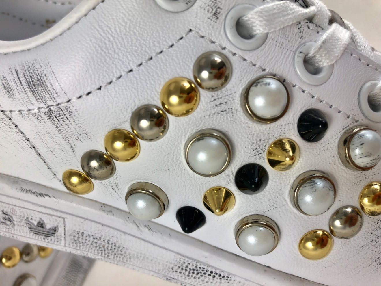 Adidas Stan Smith Custom Glitter, Borchie, Perle | LLab scarpe custom