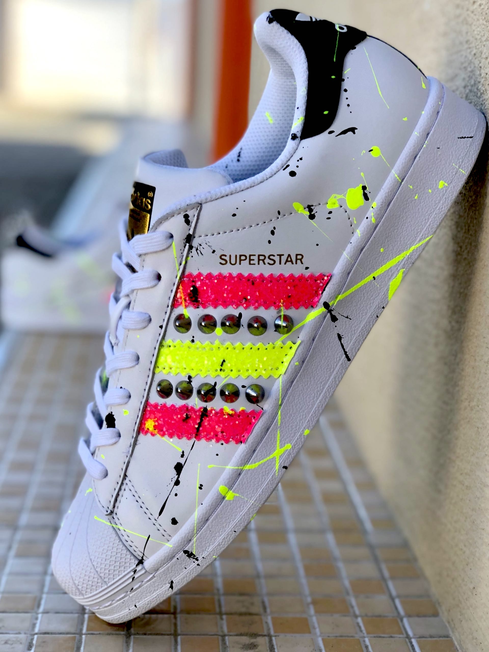 adidas superstar fluorescenti