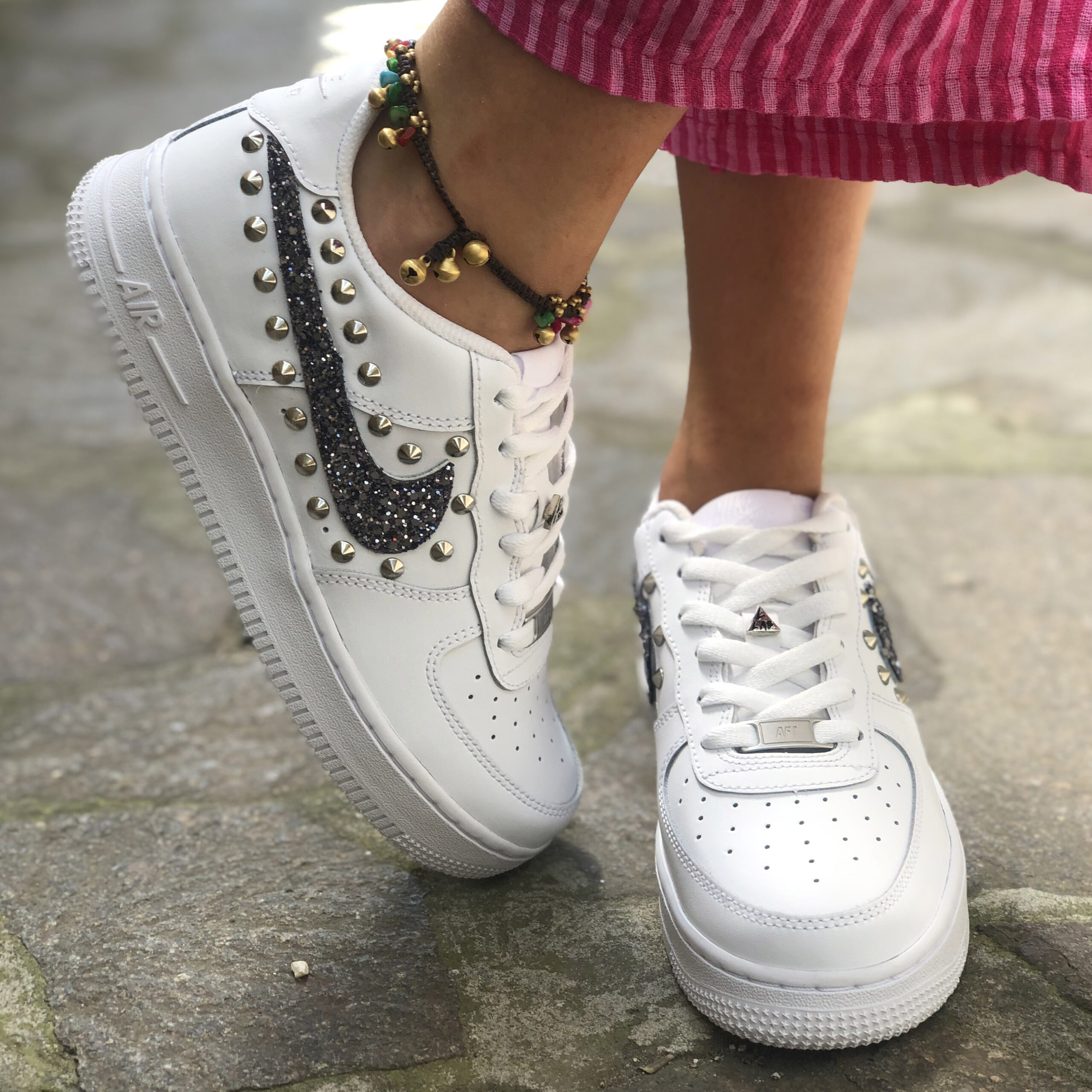 air force bianche con borchie