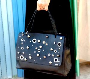 BORSA GRANDE PELLE NERA BORCHIATA 