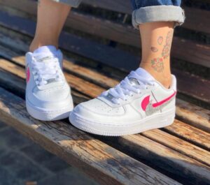 NIKE AF1 Silver & Fuxia
