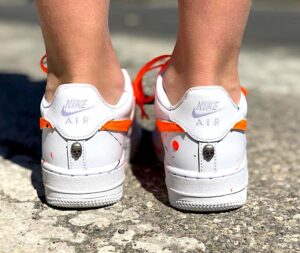Nike Air Force One Custom Baffo & Laccetti Arancio Dirty