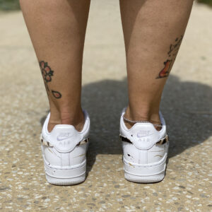 Nike Air Force One Custom Baffo A Macchie & Sporcatura Oro Nera