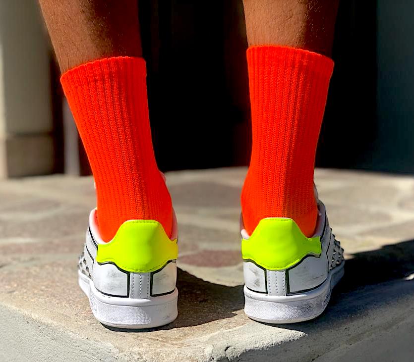 Adidas Stan Smith Personalizzate Profili Neri Dipinti, Accessori Giallo Fluo & Borchie