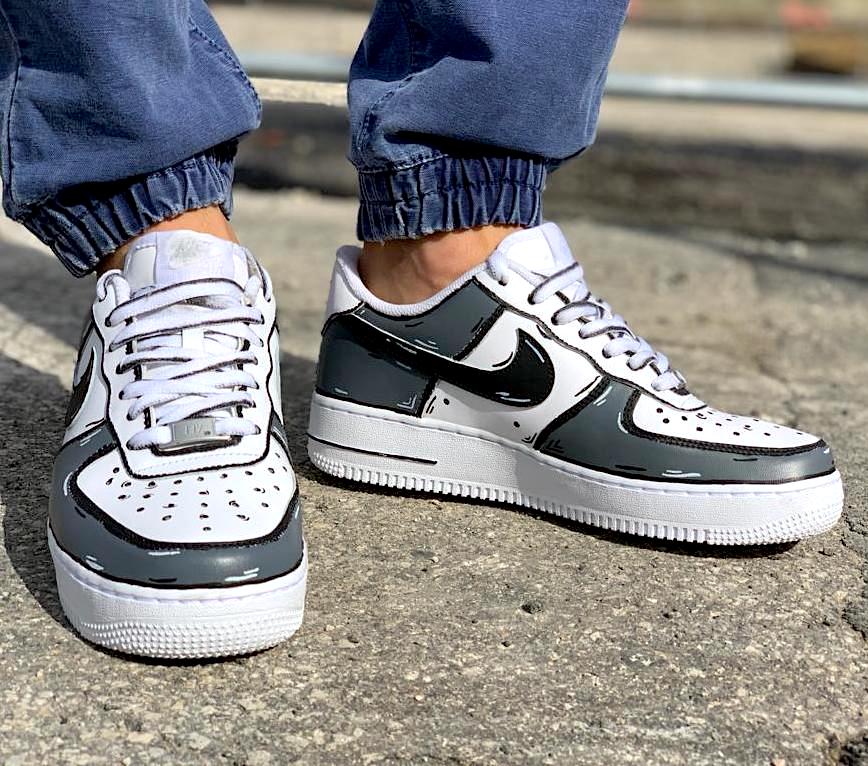 Nike Air Force One Custom Cartoon Dipinte A Mano Nero & Grigio Nike Air Force One Custom Cartoon Dipinte A Mano Nero & Grigio