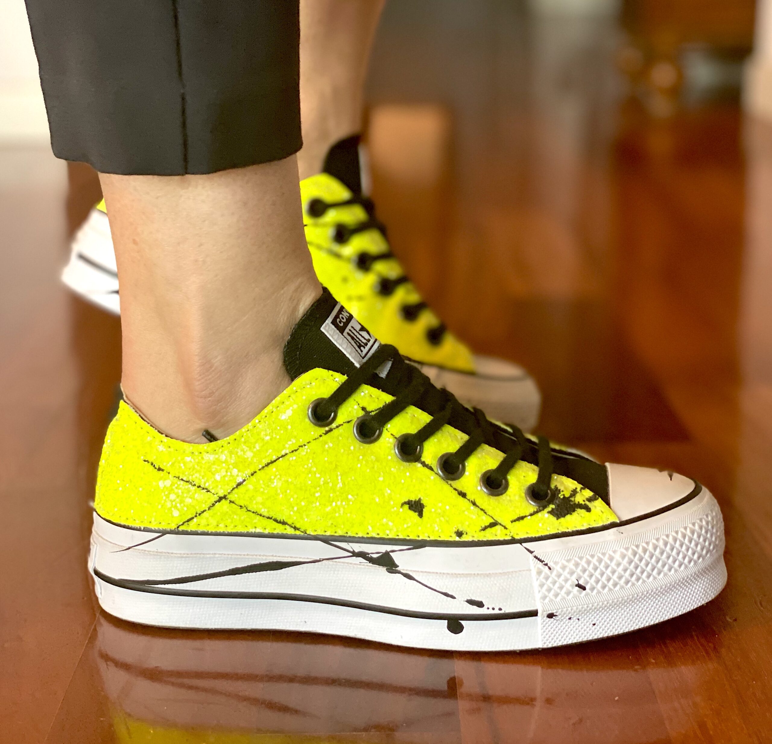converse arancioni fluo