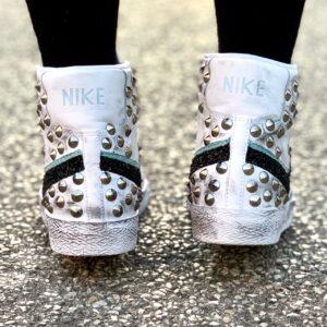 Nike Blazer Customized Borchie, Doppio Swoosh & Sporcatura Vintage