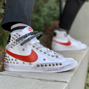 Nike Blazer Customized Borchie, Swoosh Rosso Dipinto A Mano & Sporcatura Vintage