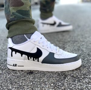 Nike Air Force One Custom Swoosh Effetto Goccia Nero & Anteriore Dipinto A Mano Grigio