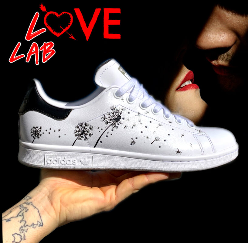 rival Municipios Morgue Adidas Stan Smith Custom San Valentino - LLAB Scarpe Personalizzate
