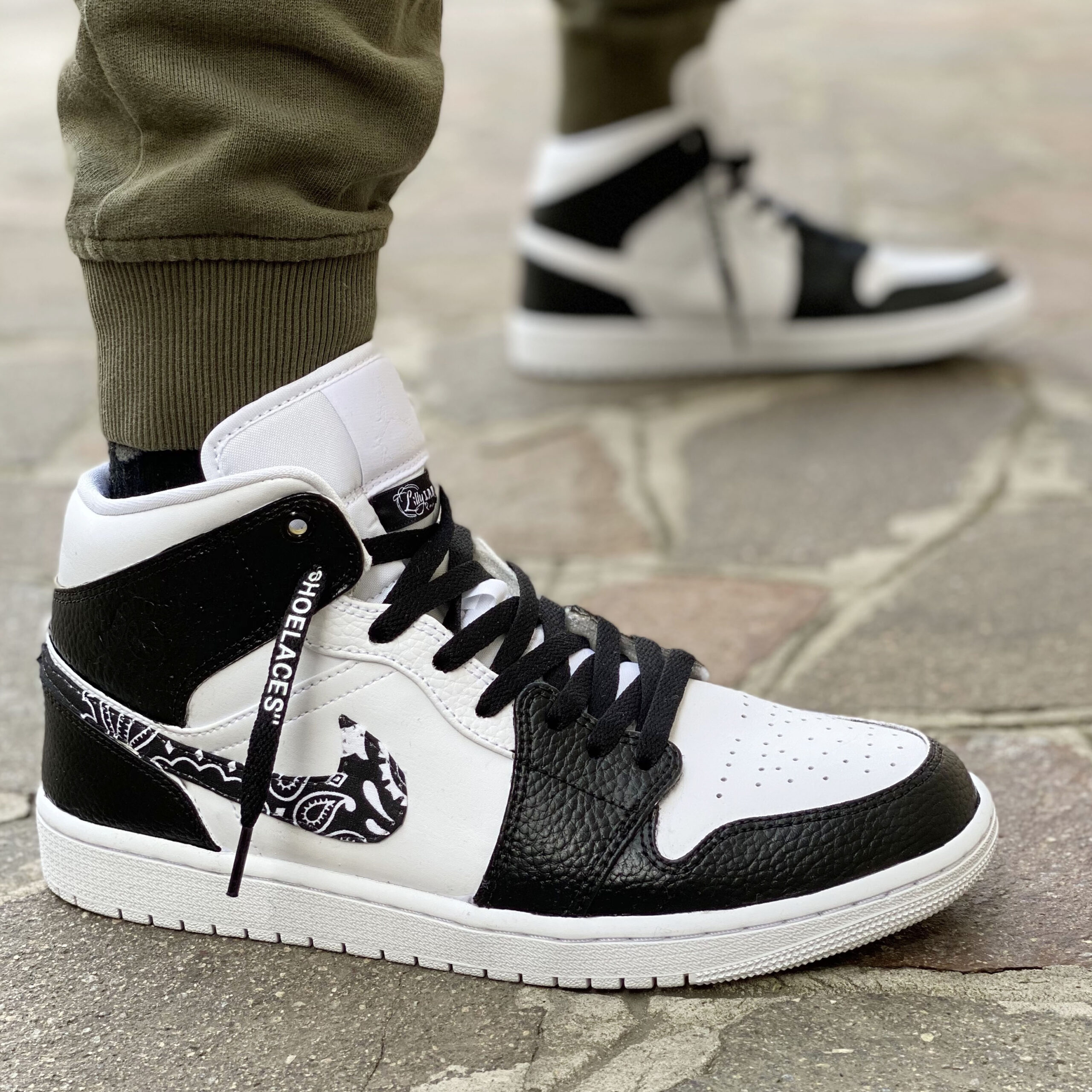 Nike Jordan 1 Custom Bandana Lacci Neri LLAB Scarpe Personalizzate