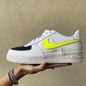 Nike Air Force One Custom Swoosh Fluo & Parte Anteriore Nera