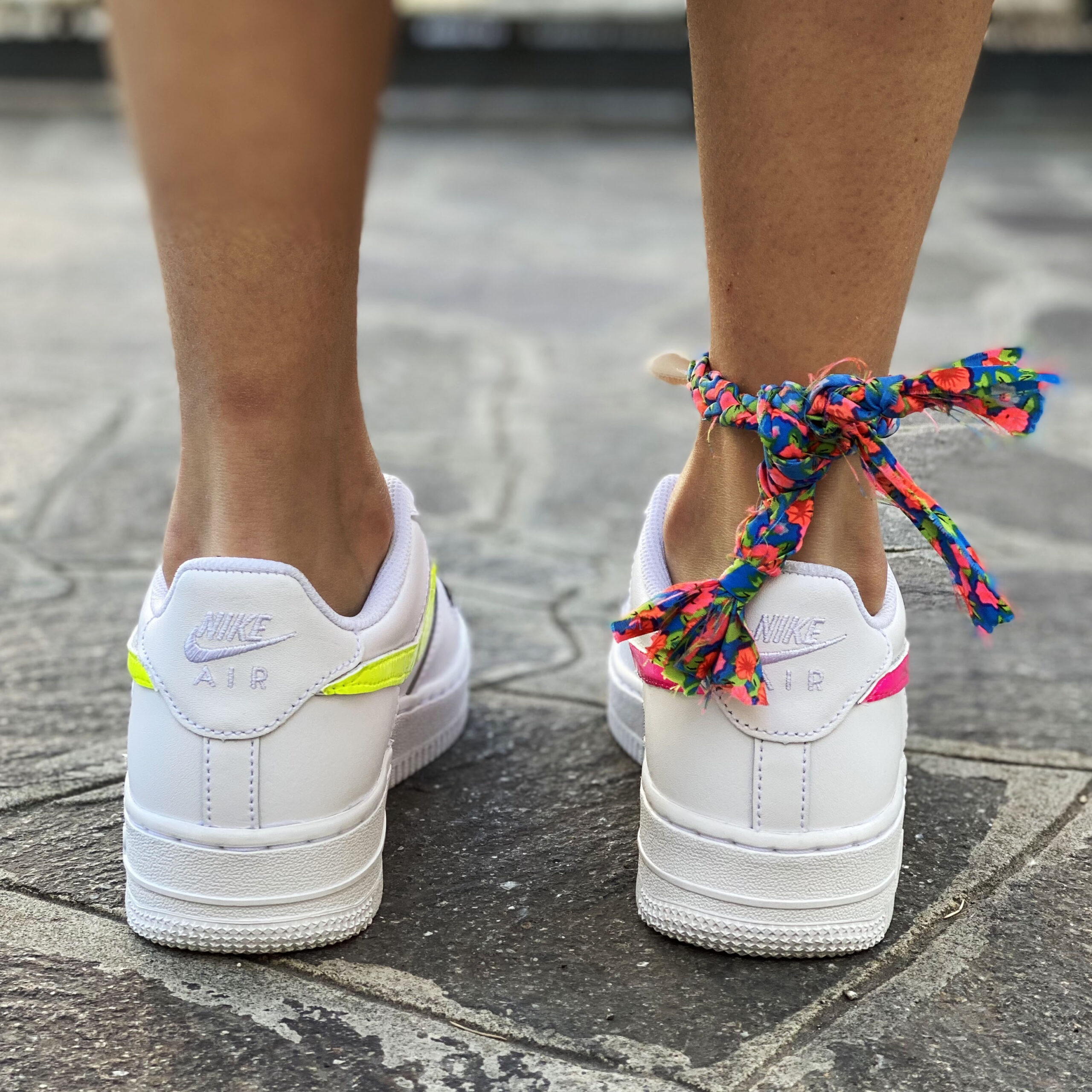 Nike Air Force One Custom Swoosh Fluo LLab Scarpe Personalizzate