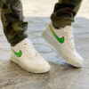 Nike Air Force One Custom Swoosh Sfumato & Sporcatura Verde