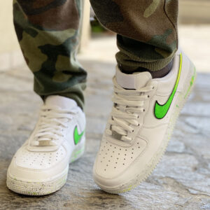 Nike Air Force One Custom Swoosh Sfumato & Sporcatura Verde