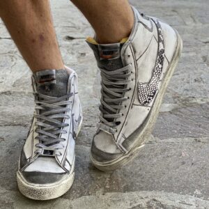 Nike Blazer Customized Délavé Con Swoosh Squamato