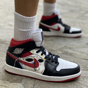 Nike Jordan 1 Custom Dipinta a Mano Maschera Veneziana