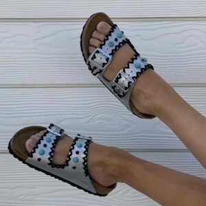 Birkenstock Arizona Personalizzate Base Argento con Passamaneria Nera, Borchie e Pietre