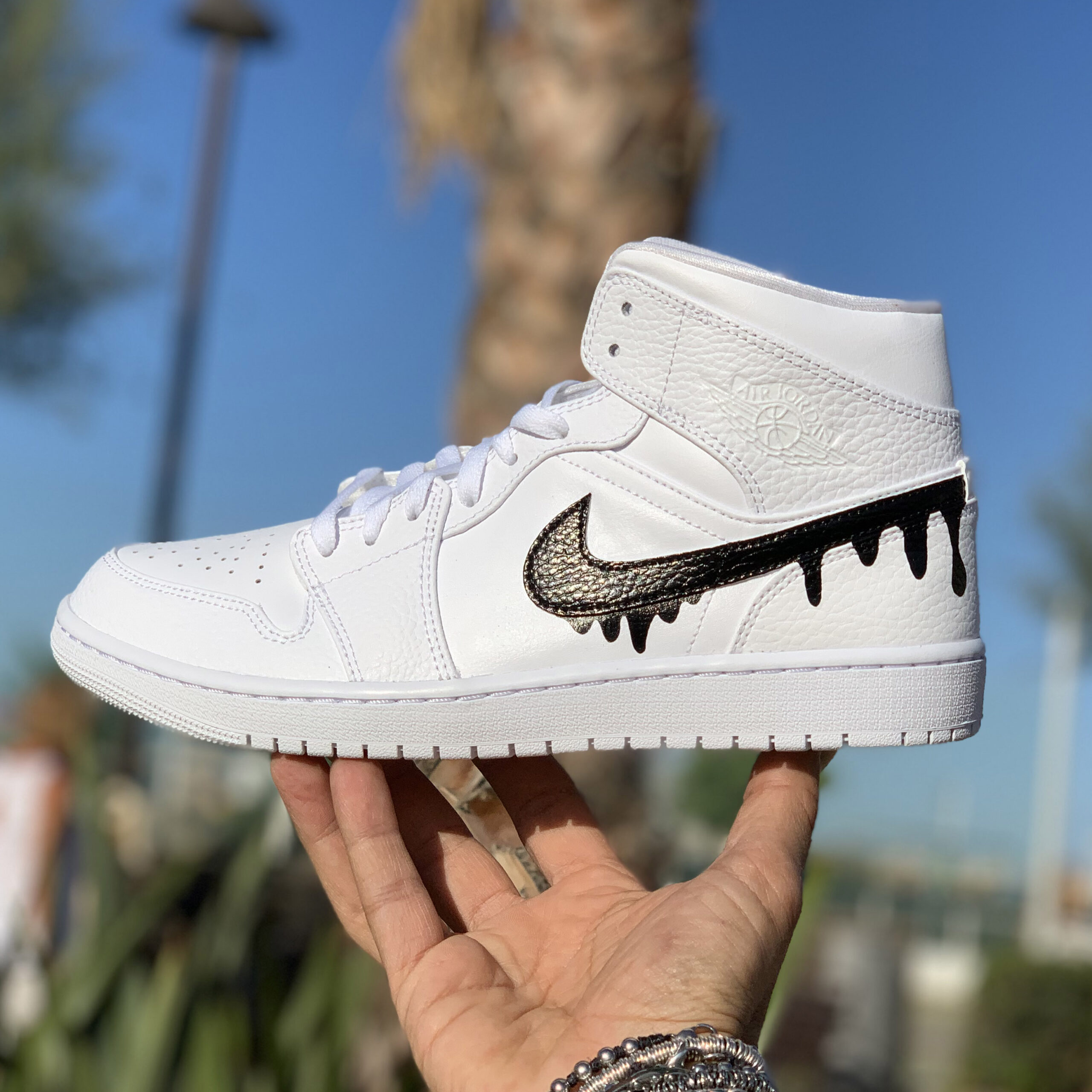 Nike Jordan 1 Custom Dipinta a Mano Goccia Nera