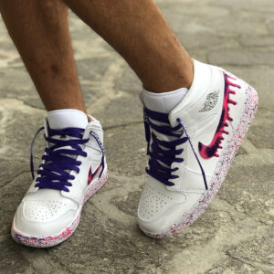 Nike Jordan 1 Custom Swoosh Effetto Goccia, Sporcatura Fucsia e Viola e Laccetti Viola