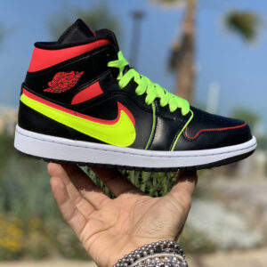 Nike Jordan 1 Custom Dipinta A Mano Con Doppio Swoosh e Laccetti Fluo