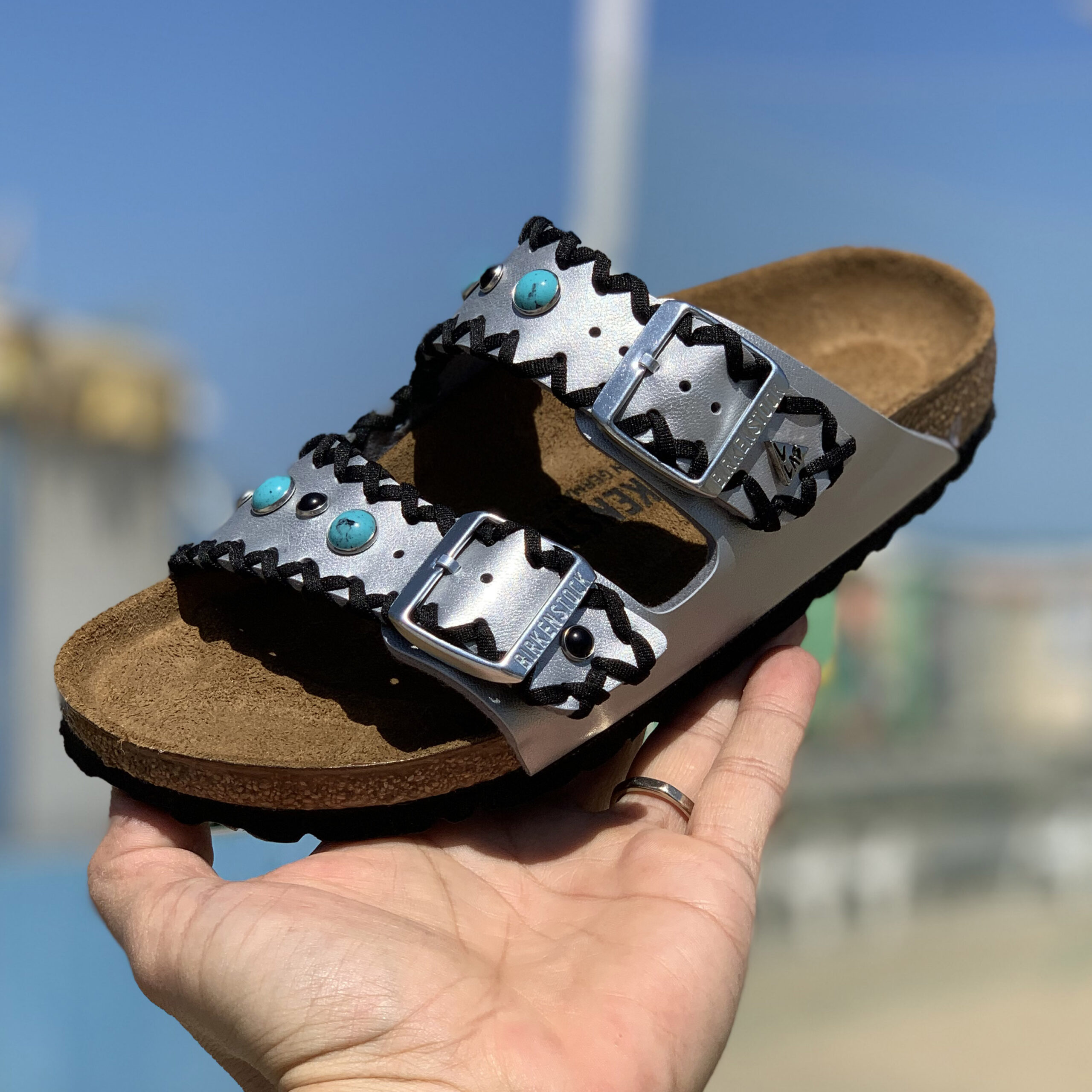 Ciabatte tipo birkenstock con borchie hotsell