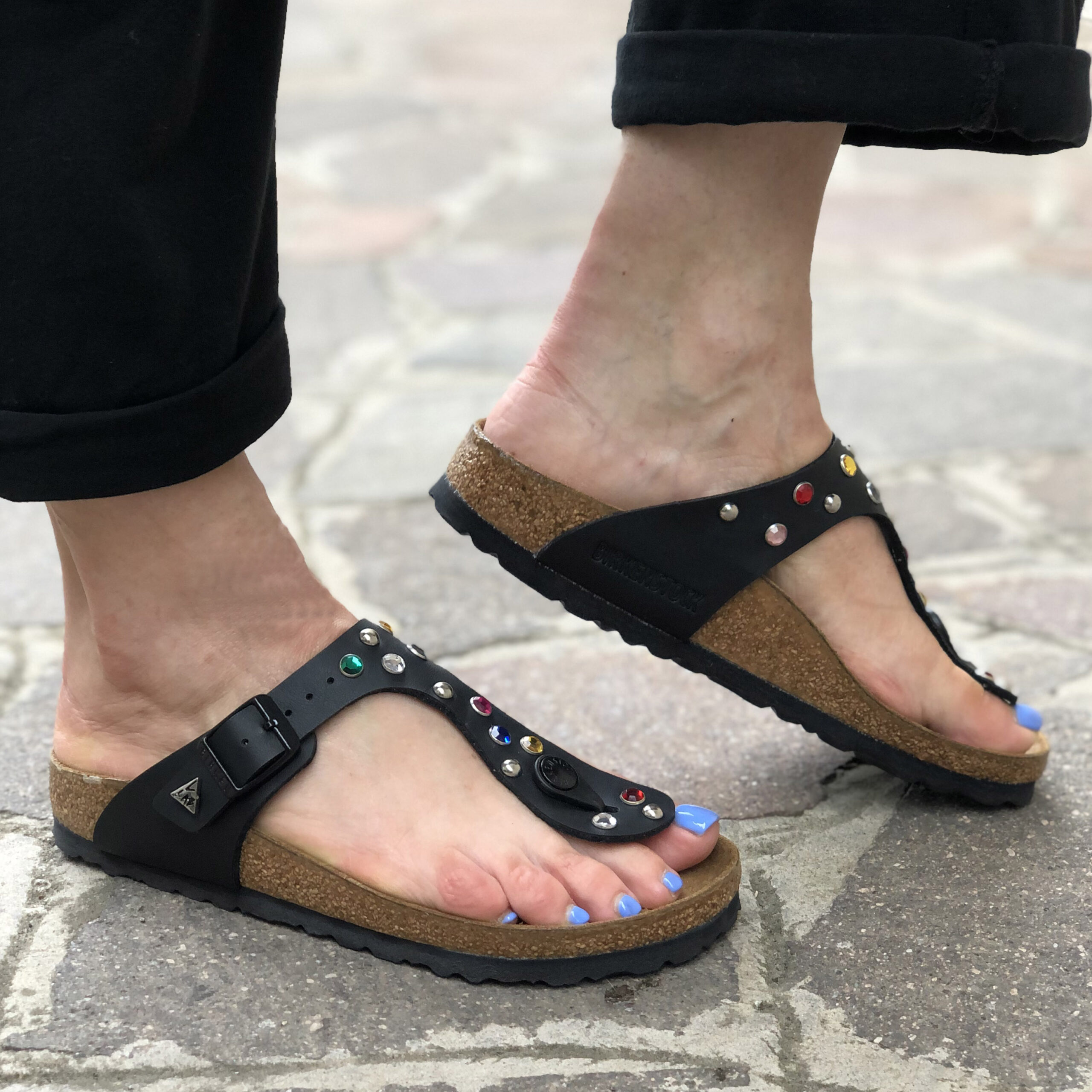 Birkenstock Gizeh Personalizzate Base Nera Borchie Multicolor