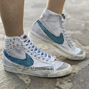 Nike Blazer Customized Borchie e Swoosh Azzurro | LLab Scarpe Custom