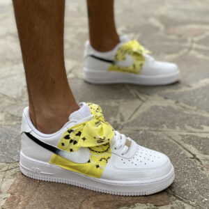 Nike Air Force One Custom Bandana Gialla Con Fiocco e Swoosh Sfumato Nero