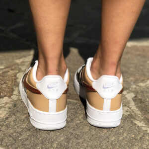Nike Air Force One Custom Dipinta a Mano Beige, Bronzo e Marrone Swoosh in Cuoio