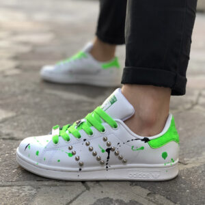 Adidas Stan Smith Personalizzate Dipinte a Mano Verde Fluo e Nero con Borchie