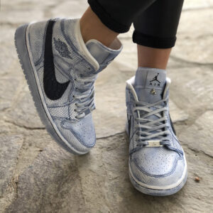 Nike Jordan 1 Custom Délavé Blu Con Swoosh Squamato