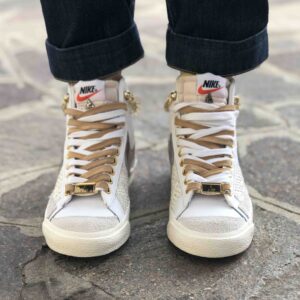 Nike Blazer Customized Swoosh Tessuto Oro, Doppi Lacci, Inserti Squamato e Dettagli Dorati