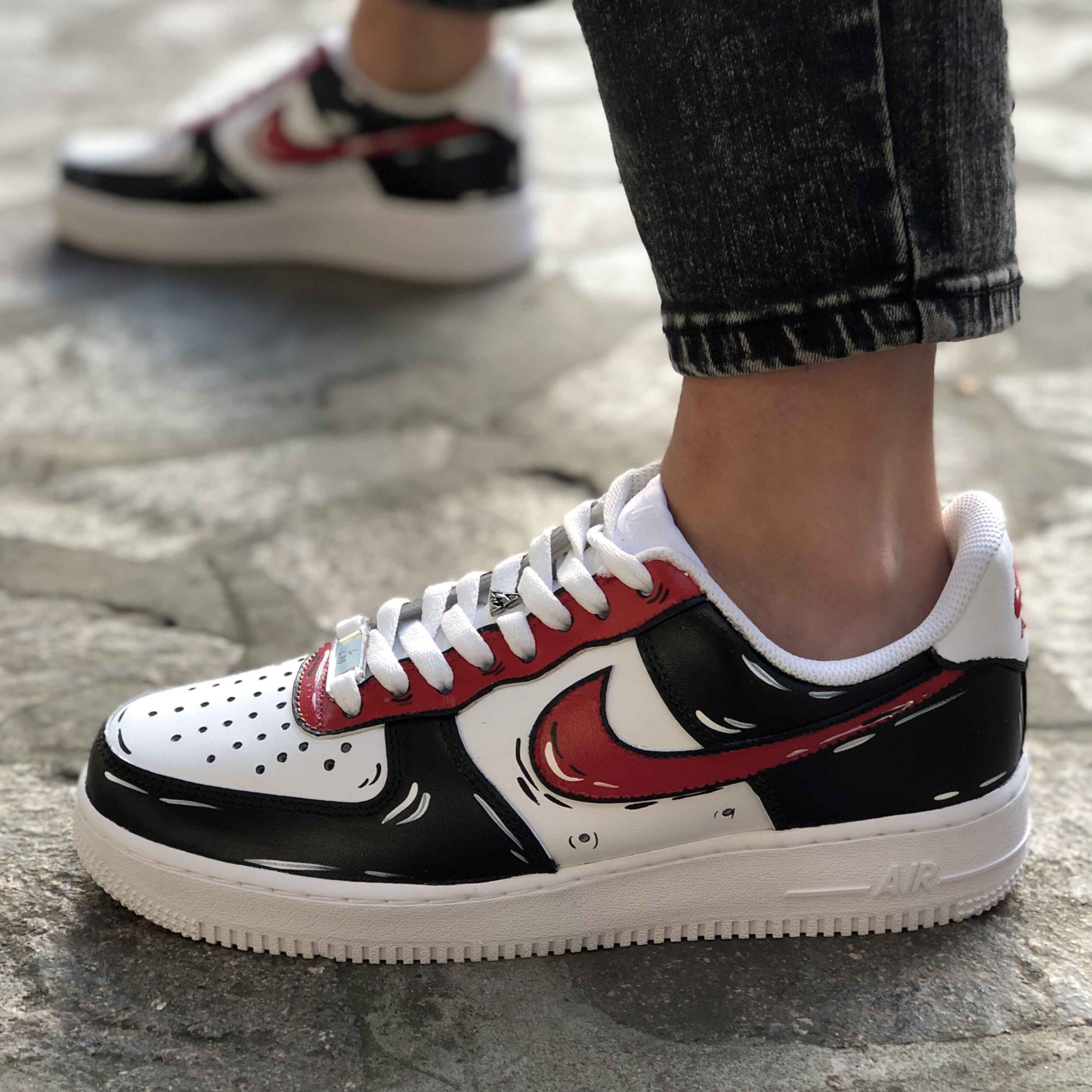 Nike Air Force One Custom Cartoon Dipinte A Mano Nero & Rosso - Vol 2