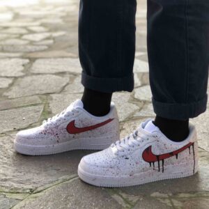 Nike Air Force One Custom Swoosh Goccia e Sporcatura Rosso & Nero