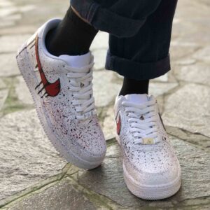 Nike Air Force One Custom Swoosh Goccia e Sporcatura Rosso & Nero