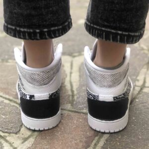 Nike Jordan 1 Custom Delavè Bandana Nera e Gialla