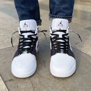 Nike Jordan 1 Custom Swoosh Effetto Goccia, Inserti cuciti a mano e Lacci Neri