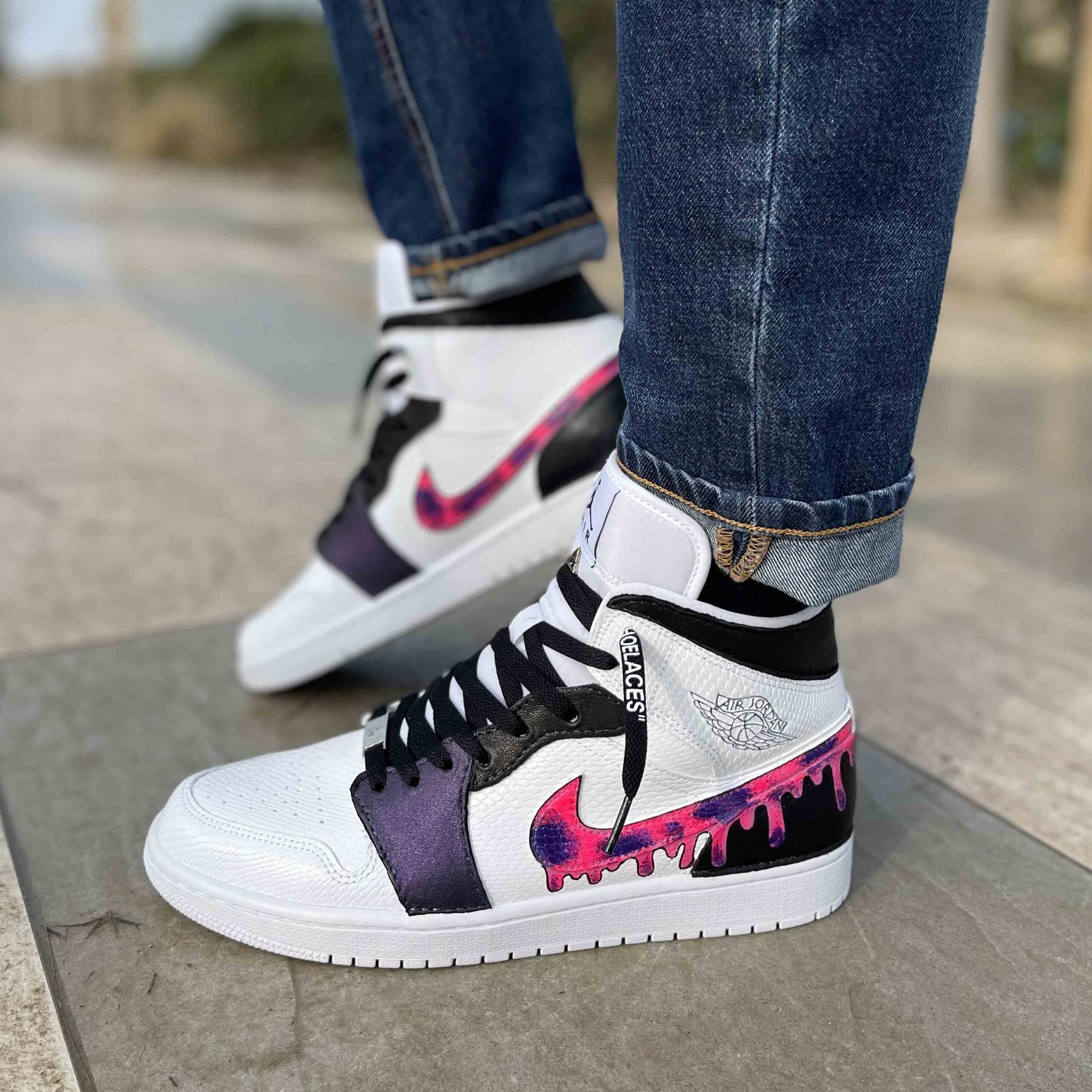 Nike Jordan 1 Custom Swoosh Effetto Goccia, Inserti cuciti a mano e Lacci Neri