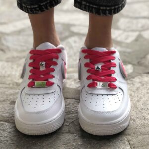Nike Air Force One Custom Swoosh e Lacci Fucsia
