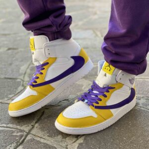 Nike Jordan 1 Custom LA Giallo Viola con Swoosh Rovesciato