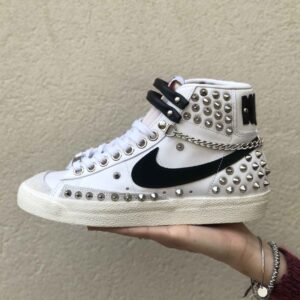 Nike Blazer Customized Borchie, Catene e Swoosh Nero Cucito A Mano