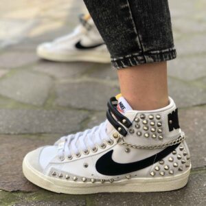 Nike Blazer Customized Borchie, Catene e Swoosh Nero Cucito A Mano