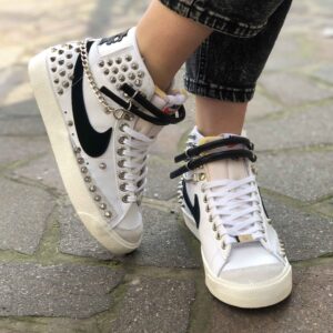 Nike Blazer Customized Borchie, Catene e Swoosh Nero Cucito A Mano