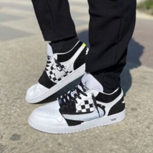 Nike Jordan 1 Custom Low Dipinta a Mano Scacchi, Doppio Swoosh Rovesciato e Lacci Neri