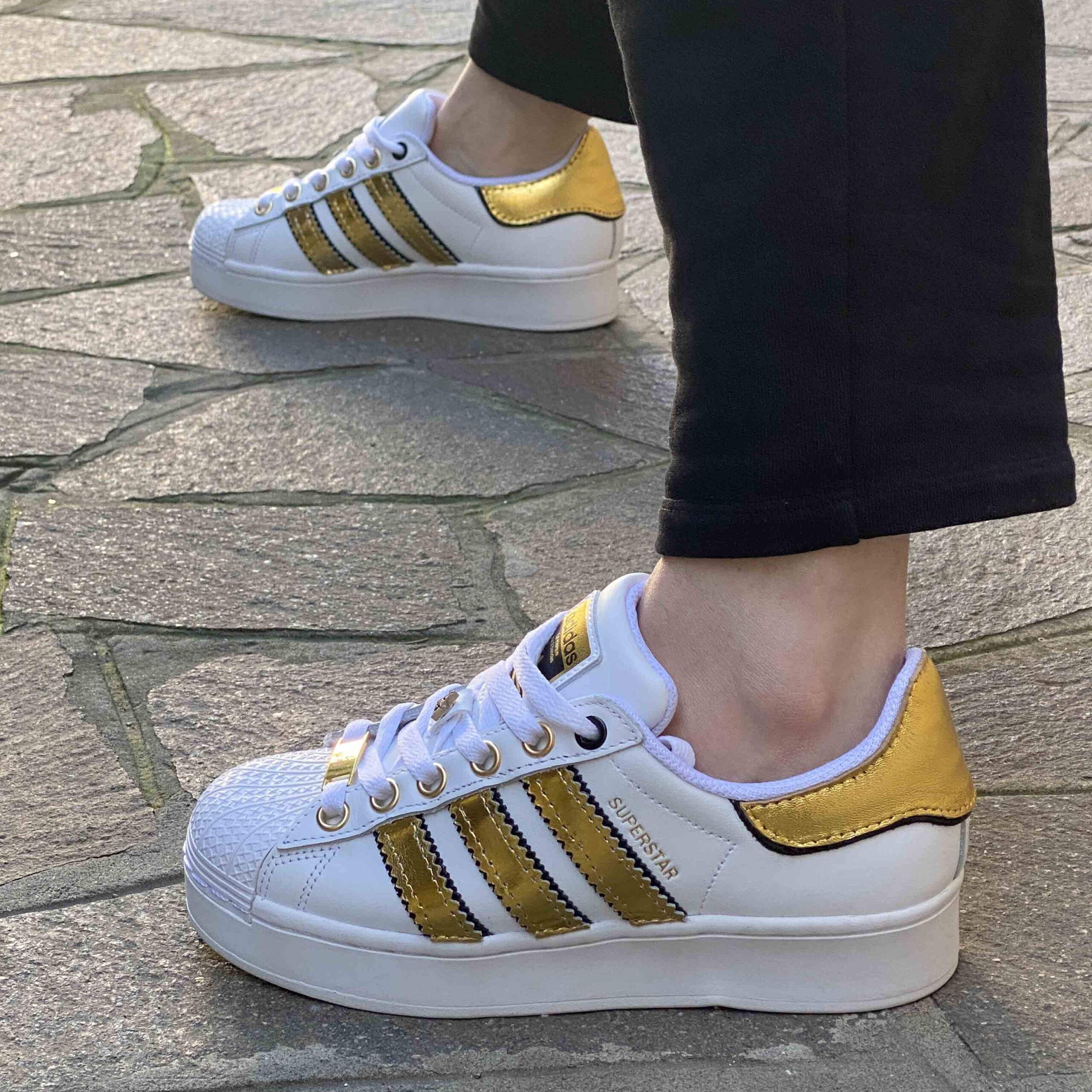 Adidas superstar oro lucido discount