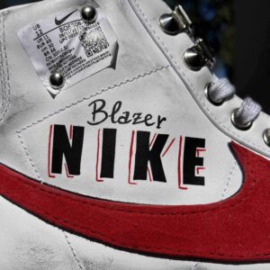 Nike Blazer Customized Dipinte a Mano Swoosh Rosso e Tags - Vol. 2